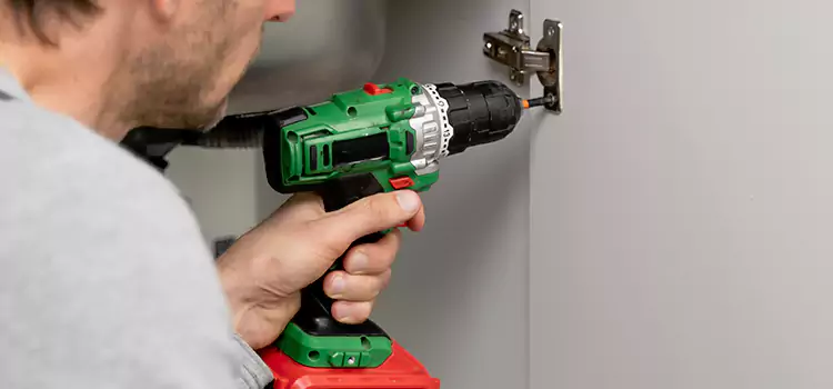 Commercial Door Hinge Repair Paramount